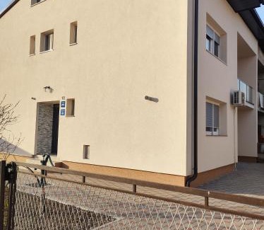 Karlovac Apartamento | Happy Apartment
