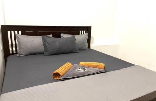 Pottuvil Division 2 Hotel | Happy Bay Arugambay