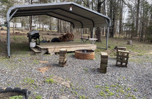Heber Springs Cabina | Happy Camper Cabin is cozy and quiet!
