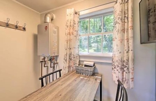 Edgecomb Cabaña | Happy Cottage Near Everything 11