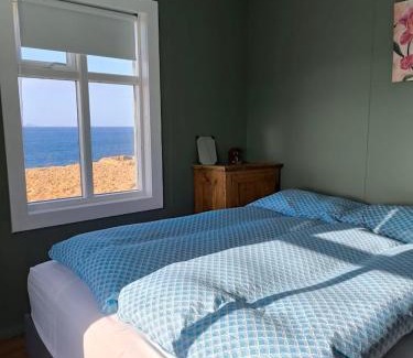 Langanesbyggð Casa | Happy-Cove Guesthouse - by the sea