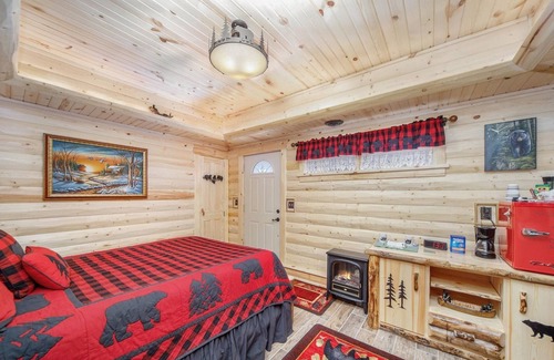 Harbor Springs Cama Y Desayuno | Happy Days and Nights - Bear's Den