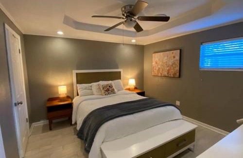 Lakeland Casa | Happy Days at Two Oaks Entire Home Minutes From Beautiful Lake Hollingsworth