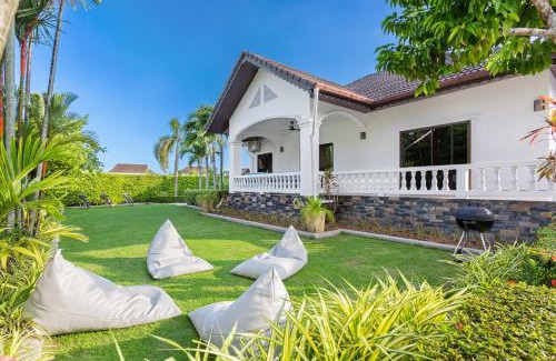 Chalong Villa | Happy Family Villa 2