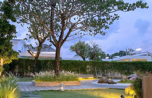 Chalong Villa | Happy Family Villa
