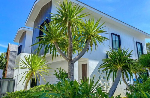 Chalong Villa | Happy Family Villa