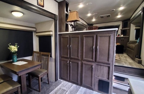 River Ranch Cabaña | HAPPY GLAMPERS RV! Turn-Key Glamping Package! 236