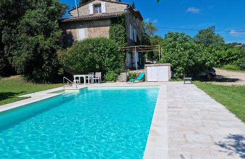 Carces Casa | Felices vacaciones en Bastide Histórico