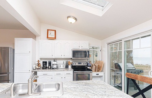 Watertown Cabina | Happy Home 4 bedroom cabin on Lake Kampeska