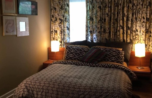 Lynn Casa | Happy Home Guest Suite- 12 minutes to TIEC and other equestrian venues