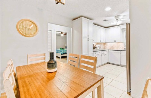 BallenIsles Casa | Happy Hour By The Coast Relaxing Vacation Home Heated Pool Hot Tub Near Beaches