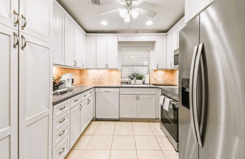 BallenIsles Casa | Happy Hour By The Coast Relaxing Vacation Home Heated Pool Hot Tub Near Beaches