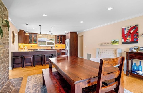 Santa Rosa Casa | Happy House Getaway – Pool, Hot Tub & Chef’s Kitchen in Wine Country