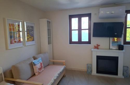 Prcanj Apartamento | Happy Kiwi