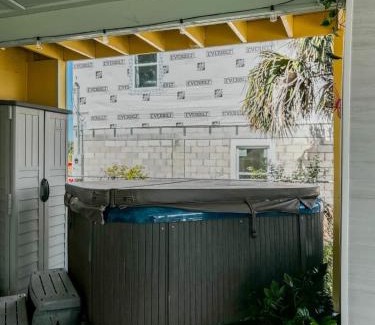 Spring Hill Casa | Happy Mermaid Retreat