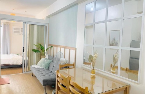 A. Bonifacio Apartamento | Happy Nest PH at The Celandine