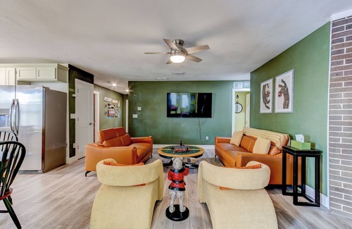 Sanford Casa | Happy Palette Home: Close to downtown+the lake! Fenced yard with outdoor dining