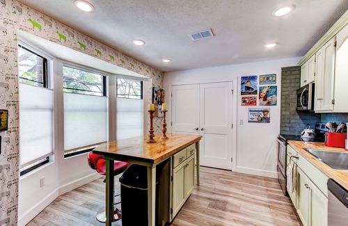 Sanford Casa | Happy Palette Home: Close to downtown+the lake! Fenced yard with outdoor dining