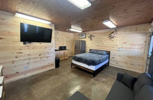 Hartshorn Casa | Happy Pappys - Store Cabin