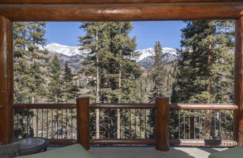 Mountain Village Cabina | Happy Place by Exceptional Stays