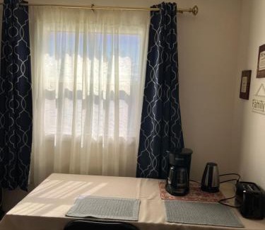 Fort Myers Casa | Happy Rest Stop House