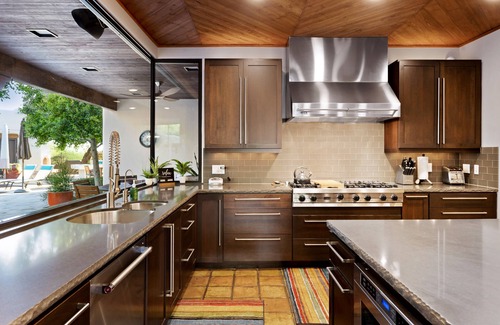 Camelback East Casa | Happy Roadrunner | VRBO's 2023 Vacation Home of the Year