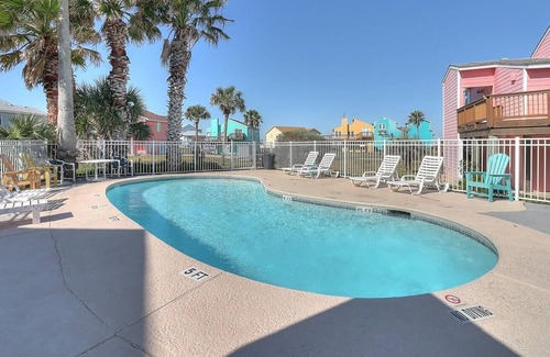 Port Aransas Casa | Happy Starfish Lcv36 3 Bedroom Home by Redawning