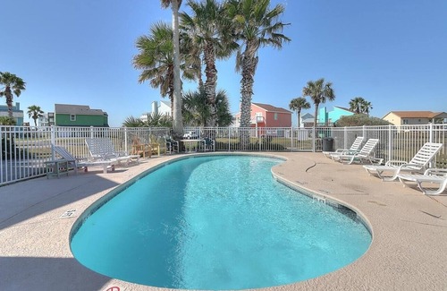 Port Aransas Casa | Happy Starfish Lcv36 3 Bedroom Home by Redawning