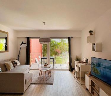Orient Bay Apartamento | Happy studio Orient bay Palm court Residence