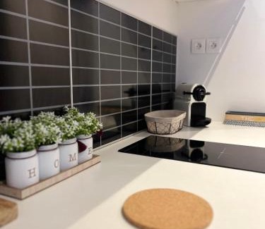 Orient Bay Apartamento | Happy studio Orient bay Palm court Residence
