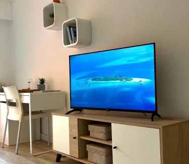 Orient Bay Apartamento | Happy studio Orient bay Palm court Residence