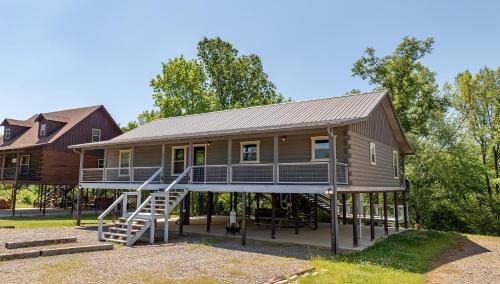 Glenwood Casa | Happy Times on Caddo River by StayLage