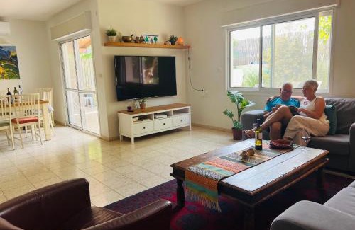 Zikhron Ya'aqov Villa | Happy Vacation House