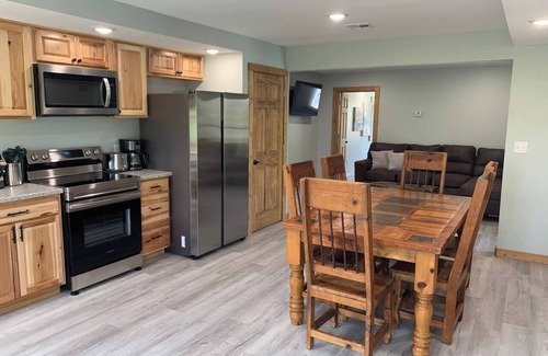 Hartshorn Casa | Happy’s Trout Loft - 0.5 Miles from Montauk