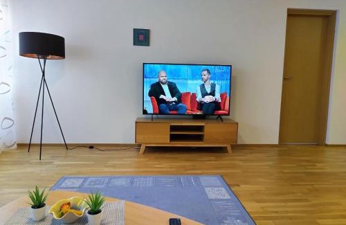 Tartu Apartamento | HARAKA APARTMENT WITH SUNSET BALCONY