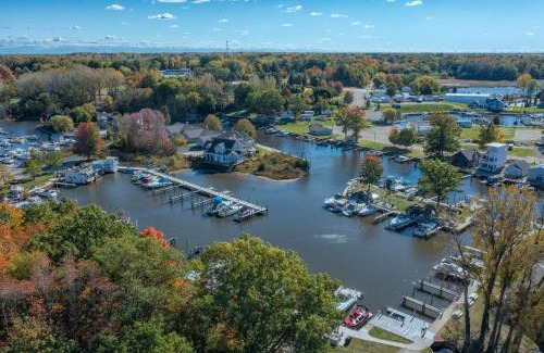 South Haven Casa | Harbor Breeze - year round swimming