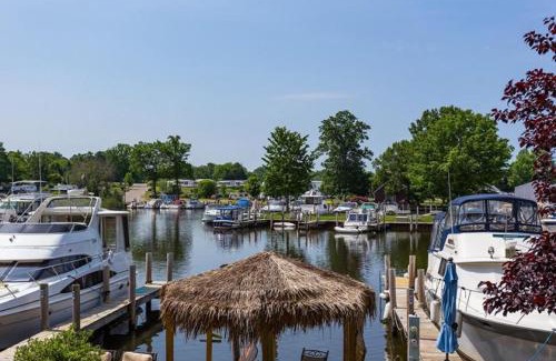 South Haven Casa | Harbor Breeze - year round swimming