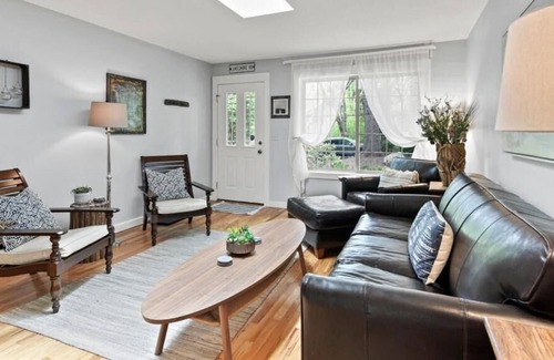Harbert Cabaña | HARBOR COUNTRY: Minutes from Warren Dunes State Park and downtown Sawyer
