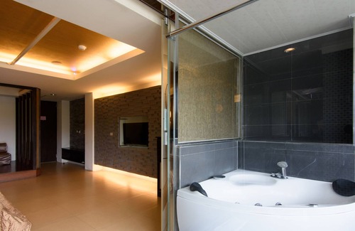 Yuchi Hotel | Harbor Elite Hotel