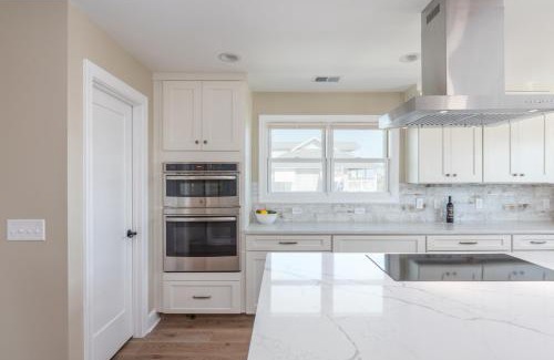 Beachwalk Casa | Harbor Haven - Right across from Beach Access