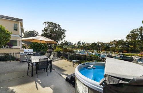 Eastside Santa Cruz Casa | Harbor Haven