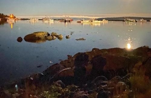 Jonesport Apartamento | Harbor House Hotel by Umaniii in Jonesport Maine