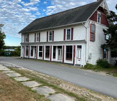 Jonesport Apartamento | Harbor House Hotel by Umaniii in Jonesport Maine