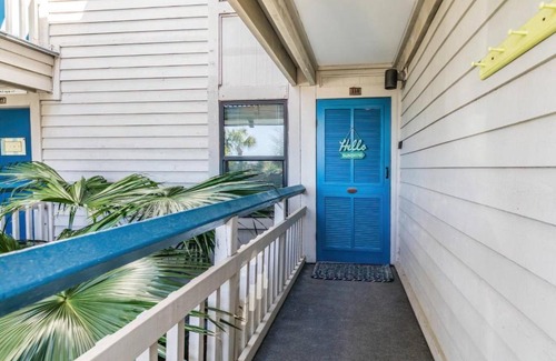 Beachwalk Casa | Harbor Island M118