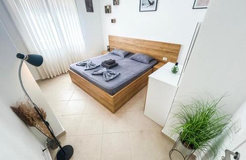 Durres Apartamento | Harbor Light Suites