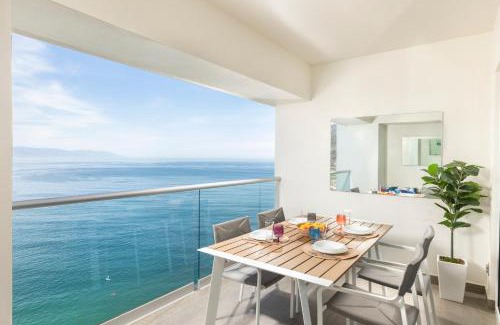Las Glorias Apartamento | Harbor N1602 by Moikkarentals