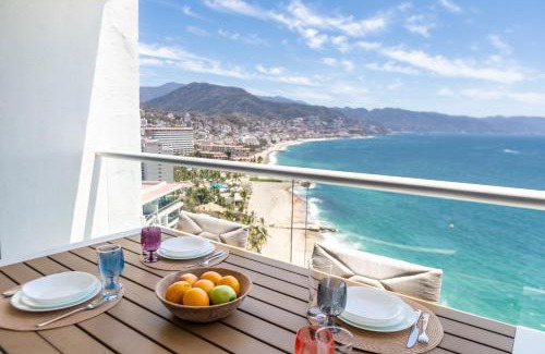 Las Glorias Apartamento | Harbor N1602 by Moikkarentals