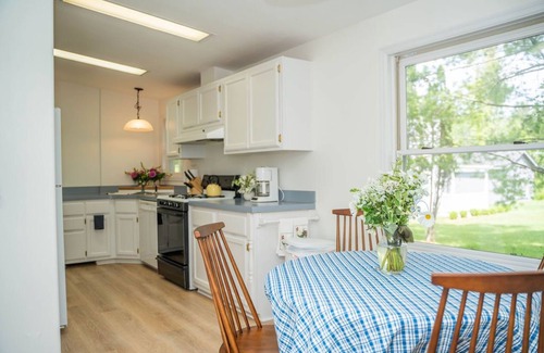 Harbor Springs Cabaña | Harbor Shady Acre Cottage Next to Nature Preserve and Minutes From Downtown HS