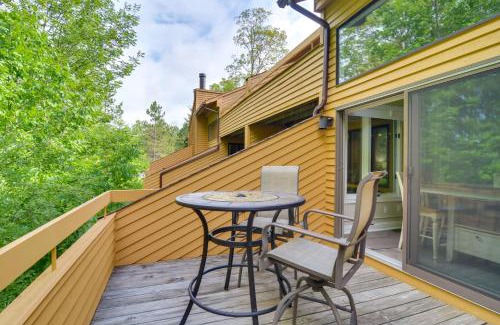 Harbor Springs Apartamento | Harbor Springs Condo about 6 Mi to Lake Michigan!