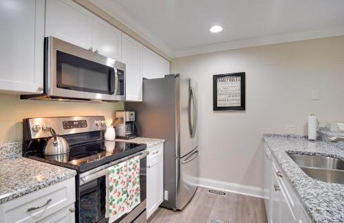 Harbor Springs Apartamento | Harbor Springs Condo about 6 Mi to Lake Michigan!